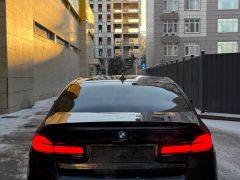 Photo of the vehicle BMW 5 Series