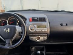 Фото авто Honda Jazz