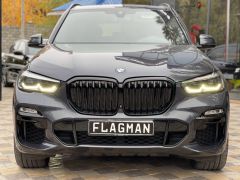 Photo of the vehicle BMW X5