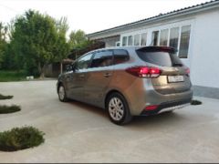 Фото авто Kia Carens