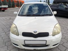 Фото авто Toyota Vitz