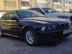 Photo of the vehicle BMW 5 Series