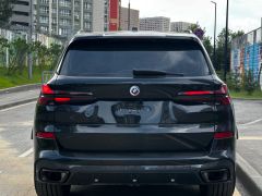 Photo of the vehicle BMW X5