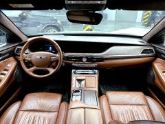 Photo of the vehicle Genesis G90