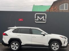 Photo of the vehicle Toyota RAV4