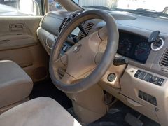 Сүрөт унаа Nissan Serena