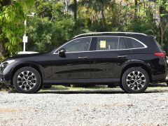 Photo of the vehicle Mercedes-Benz GLC