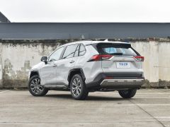 Фото авто Toyota RAV4