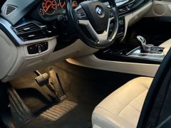 Photo of the vehicle BMW X5