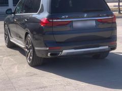 Photo of the vehicle BMW X7