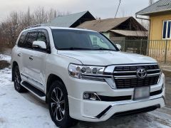 Photo of the vehicle Toyota Land Cruiser