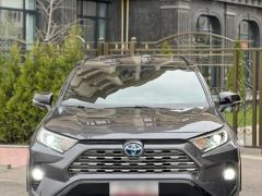 Photo of the vehicle Toyota RAV4