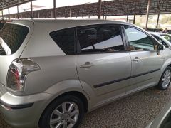 Фото авто Toyota Corolla Verso