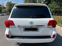 Photo of the vehicle Toyota Land Cruiser