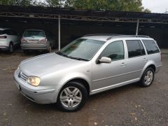 Photo of the vehicle Volkswagen Golf