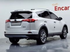 Photo of the vehicle Toyota RAV4