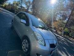 Сүрөт унаа Toyota Vitz