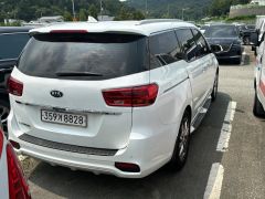 Фото авто Kia Carnival