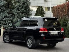 Сүрөт унаа Toyota Land Cruiser