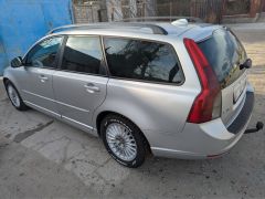 Photo of the vehicle Volvo V50