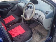 Фото авто Toyota Vitz