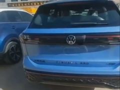 Фото авто Volkswagen Tiguan