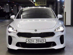 Сүрөт унаа Kia Stinger