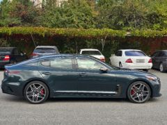 Photo of the vehicle Kia Stinger