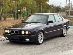 Photo of the vehicle BMW 5 Series