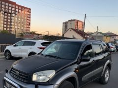 Сүрөт унаа Toyota RAV4