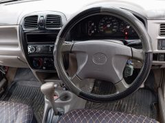 Photo of the vehicle Mazda Demio