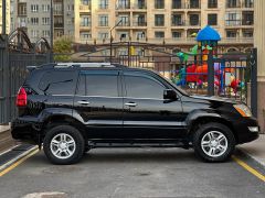 Photo of the vehicle Lexus GX