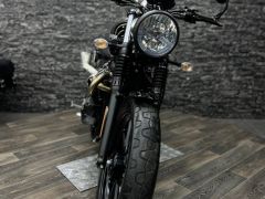 Photo of the vehicle Triumph Street Twin