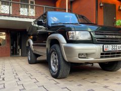 Сүрөт унаа Isuzu Trooper