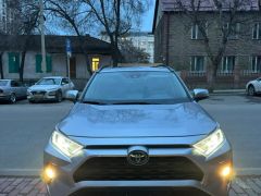 Сүрөт унаа Toyota RAV4