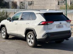 Сүрөт унаа Toyota RAV4