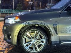 Photo of the vehicle BMW X5