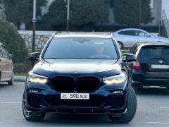 Photo of the vehicle BMW X5