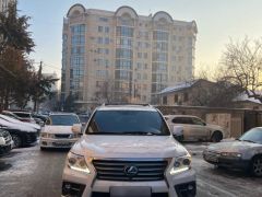 Photo of the vehicle Lexus LX