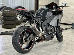 Сүрөт унаа Honda CBR 1000