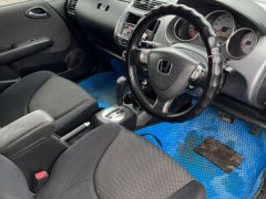 Photo of the vehicle Honda Fit