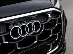 Сүрөт унаа Audi Q7