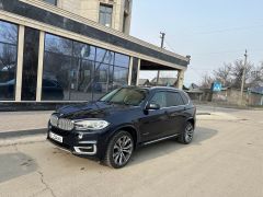 Photo of the vehicle BMW X5