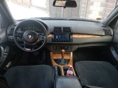 Photo of the vehicle BMW X5