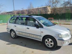 Фото авто Mitsubishi Space Wagon