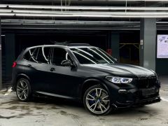 Photo of the vehicle BMW X5