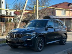 Photo of the vehicle BMW X5