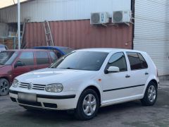 Photo of the vehicle Volkswagen Golf