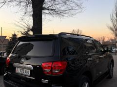 Сүрөт унаа Toyota Sequoia