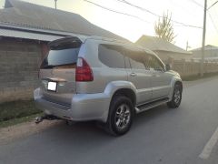 Photo of the vehicle Lexus GX